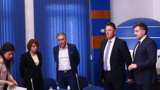 От КРИБ бият тревога: Напът сме да загубим основно конкурентно предимство НА ЖИВО