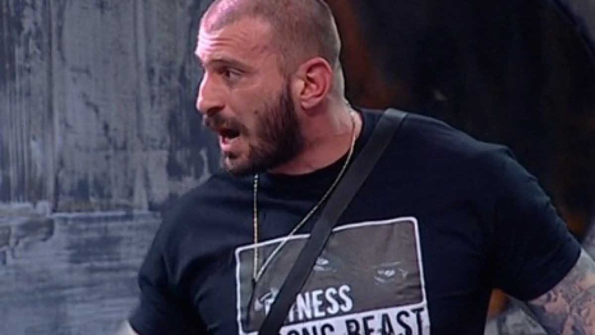 Радиоводеща се изгаври с Емо Каменов в ефир, той реши да... ВИДЕО