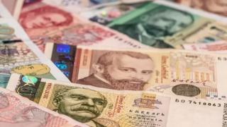  Работещите в тези сектори прибират най-тлъсти пачки