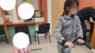 Брутално поведение от майка към дете втрещи столичанка: Заплашваше го, че...