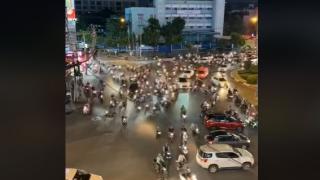 Как се пресича и живее в държава без светофари по улиците ВИДЕО