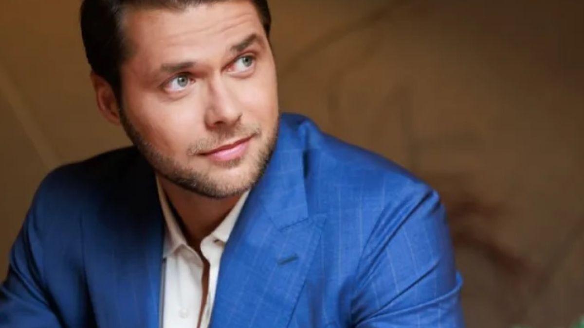 Новият Ерген подмокри жените с това горещо ВИДЕО