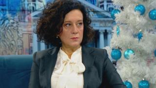 Антоанета Цонева се оправдава като ученичка за интригата около Паметника на Съветската армия