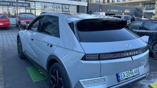 Шофьор спря новата си електричка в "Младост" 3 и вече съжалява жестоко СНИМКИ 