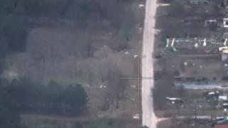 ВИДЕО от войната: Украински дрон унищожи най-модерния руски танк Т-90 на левия бряг на Днепър