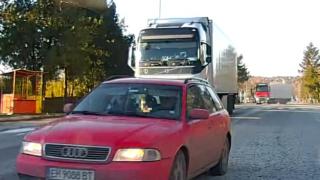 Плевенски джигит изправи косите на всички с абсурдна маневра ВИДЕО