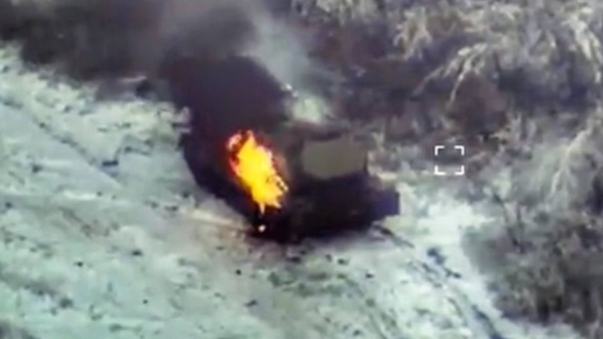 Показаха как ВСУ изпепелиха РЕБ "Жител" и ЗРК "Бук" на руските сили ВИДЕО