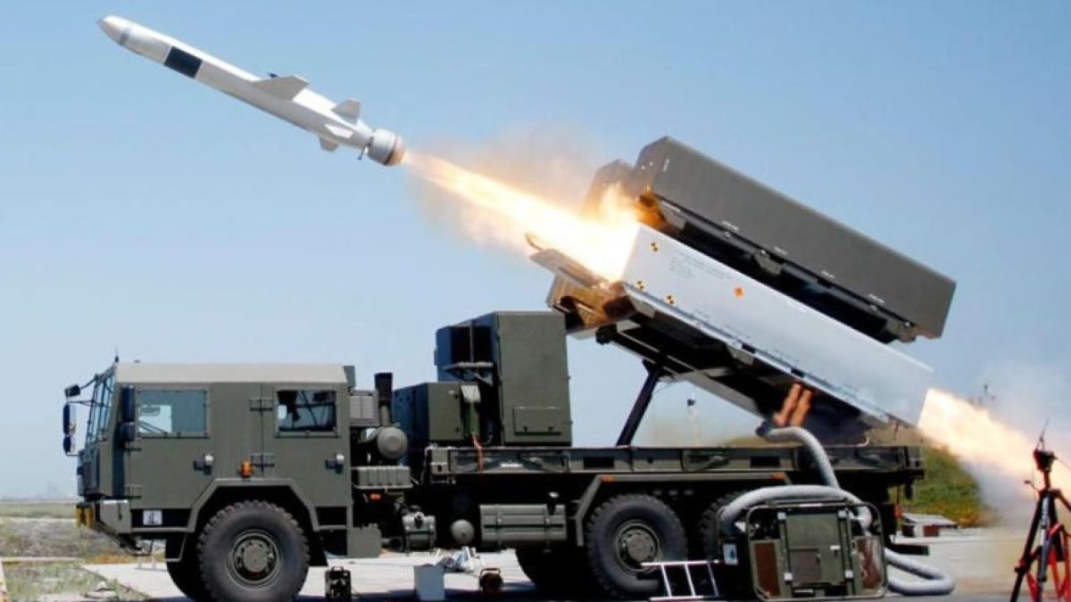 Колко струват ракетите за комплексите NASAMS и IRIS-T,  сравнение на цените