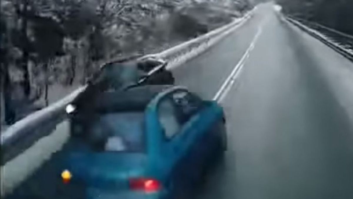 Малоумник вбеси шофьорите със смъртоносна маневра във Велинградско ВИДЕО