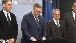 ГЕРБ, ПП-ДБ и ДПС си стиснаха ръцете за Националната детска болница ВИДЕО