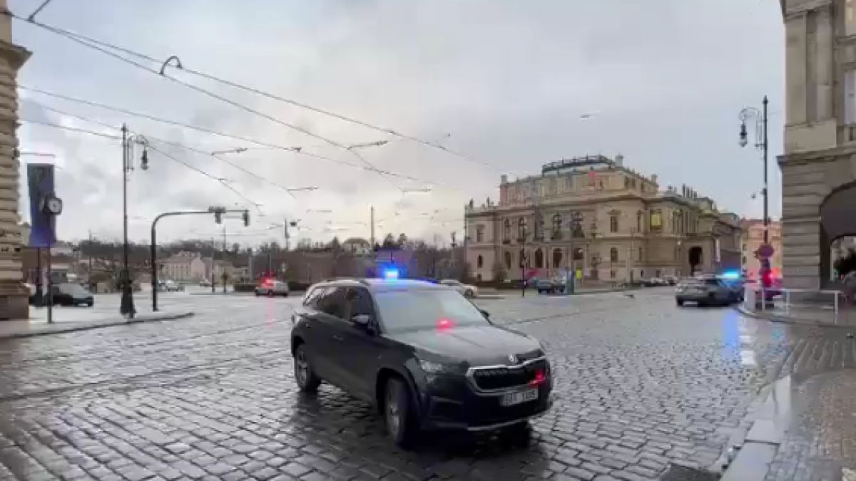Истински ужас със загинали и ранени в Прага, страшно е! ВИДЕА