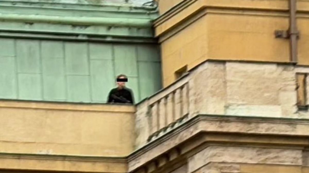 Това е младежът, който потопи Прага в кръв, баща му също е мъртъв! СНИМКИ