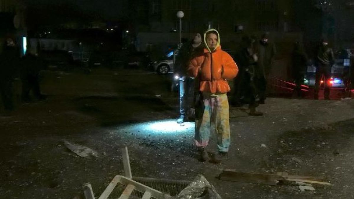 Фрагмент от дрон падна в къщата на прочута украинска актриса СНИМКИ 