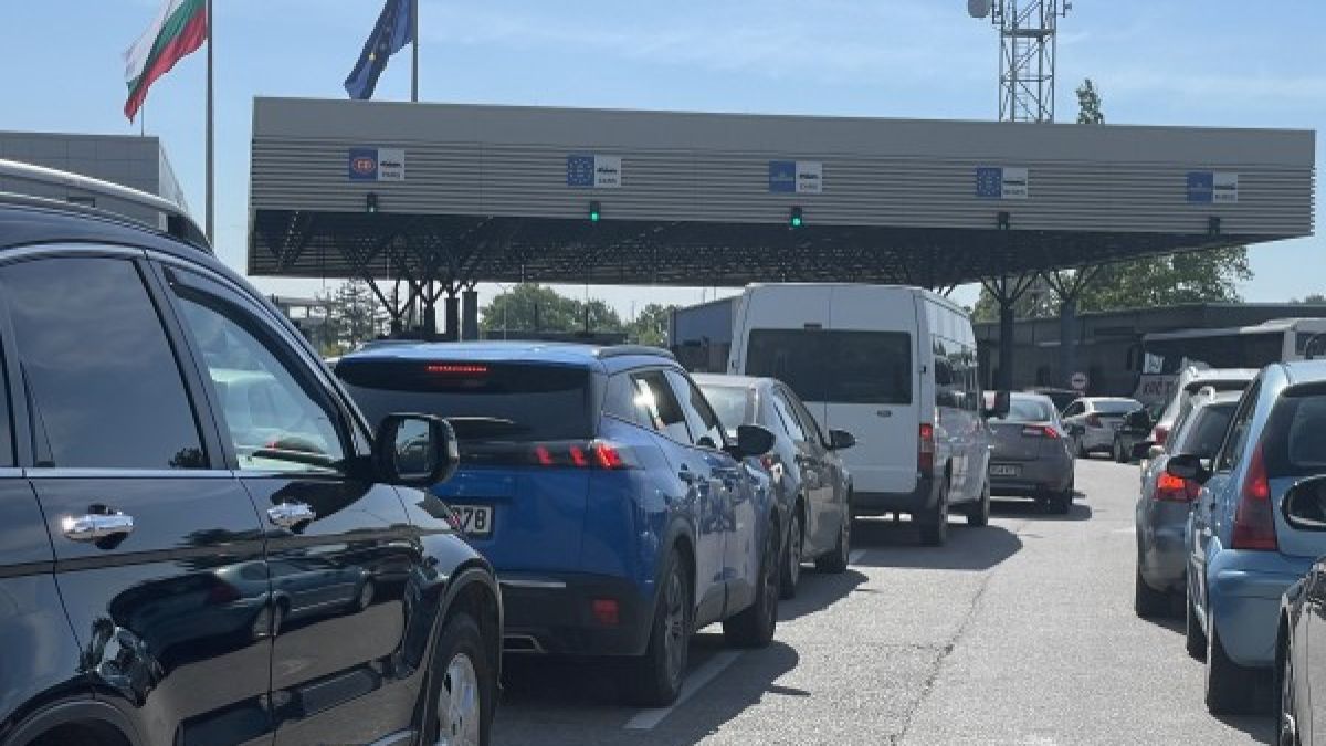 Важни новини за всички шофьори, пътуващи към границите ни