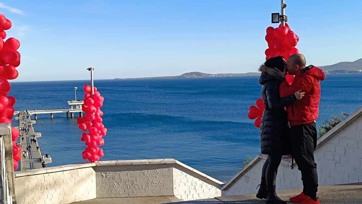 Мария от Правец посрещна Коледа в Бургас и ето какво я сполетя ВИДЕО 