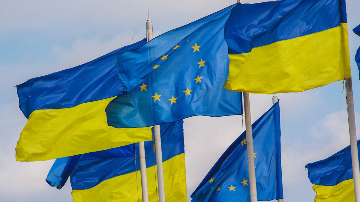 ЕС финтира Орбан за Украйна с извънреден ход за 20 милиарда евро 