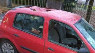 Мистерия: Как метеорит от космоса порази старичко Renault 