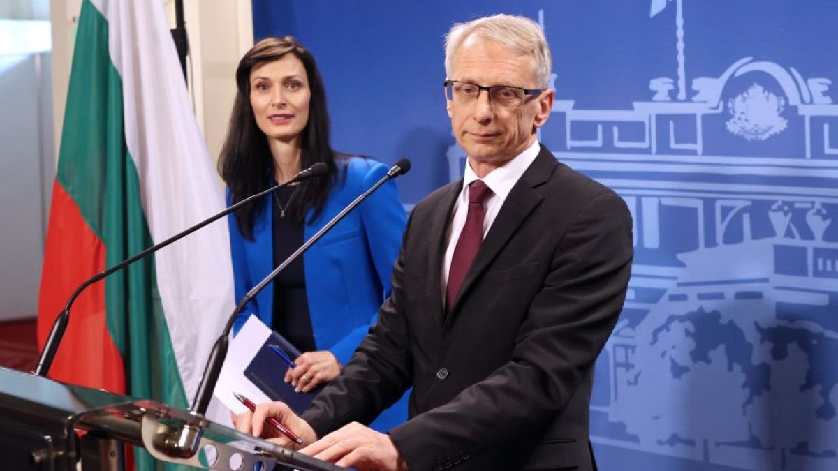 Денков и Габриел с важни подробности за приема на България в Шенген ВИДЕО