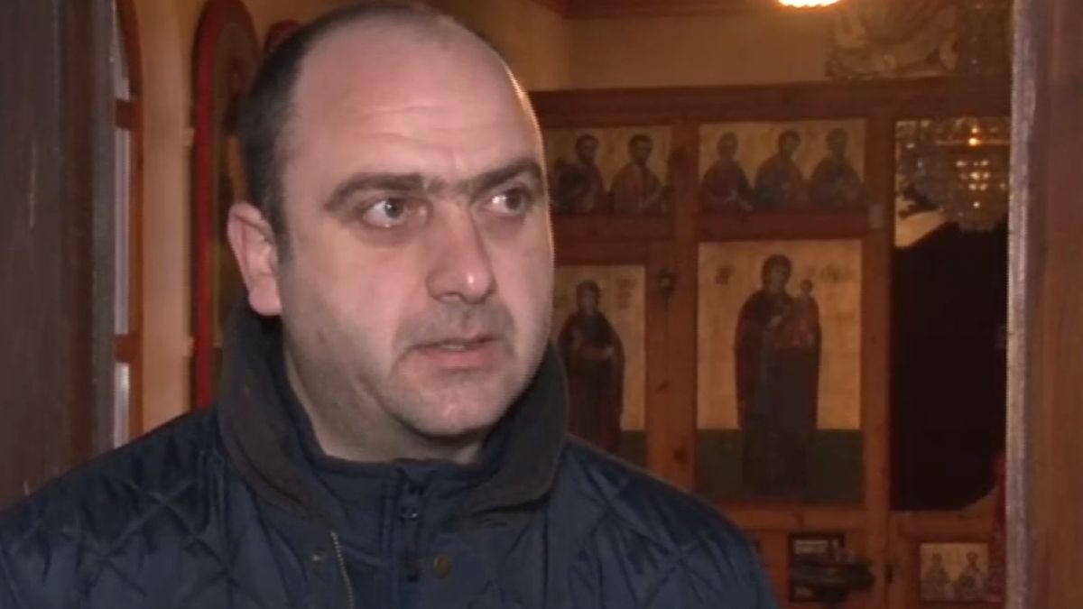 Ето кой е героят - полицай от Поморие, хванал крими тип при опит да обере храм