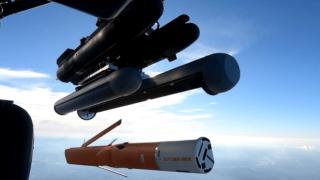 Армията на САЩ показа за първи път баражиращия боеприпас Altius 700 в небето ВИДЕО