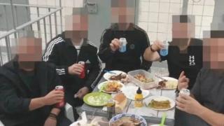 Затворници спретнаха Коледно парти в затвора Коридалос с бира и телефони СНИМКА 
