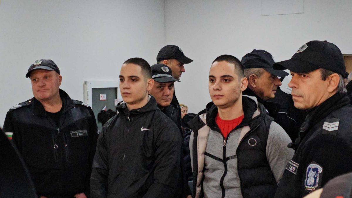 Студен душ за близнаците в Цалапица