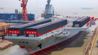 Предизвикателство към САЩ: Китай представи 100 000-тонен суперсамолетоносач ВИДЕО
