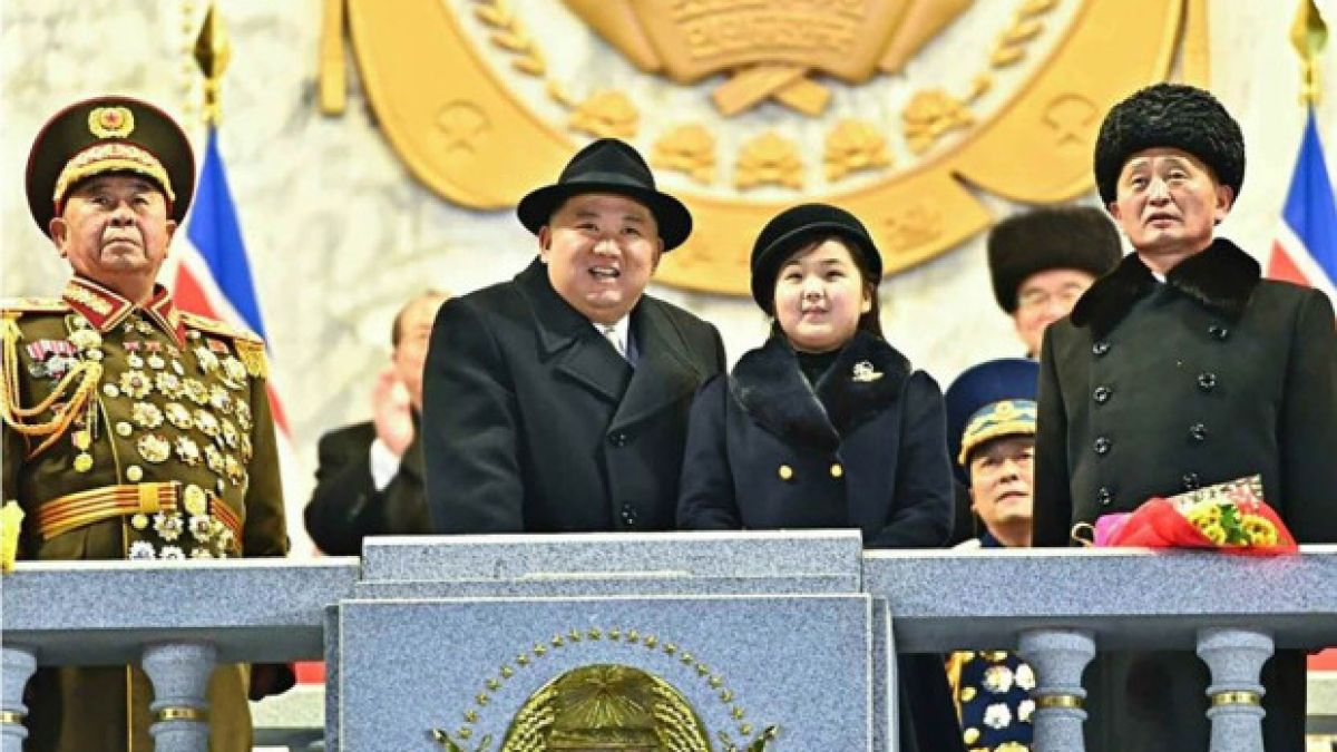 Коя е Ким Джу Ае - момичето, което може да наследи Ким Чен Ун СНИМКИ 