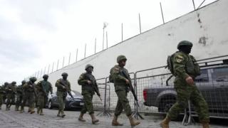 Президентът на тази страна обяви извънредно положение и вътрешен въоръжен конфликт ВИДЕО