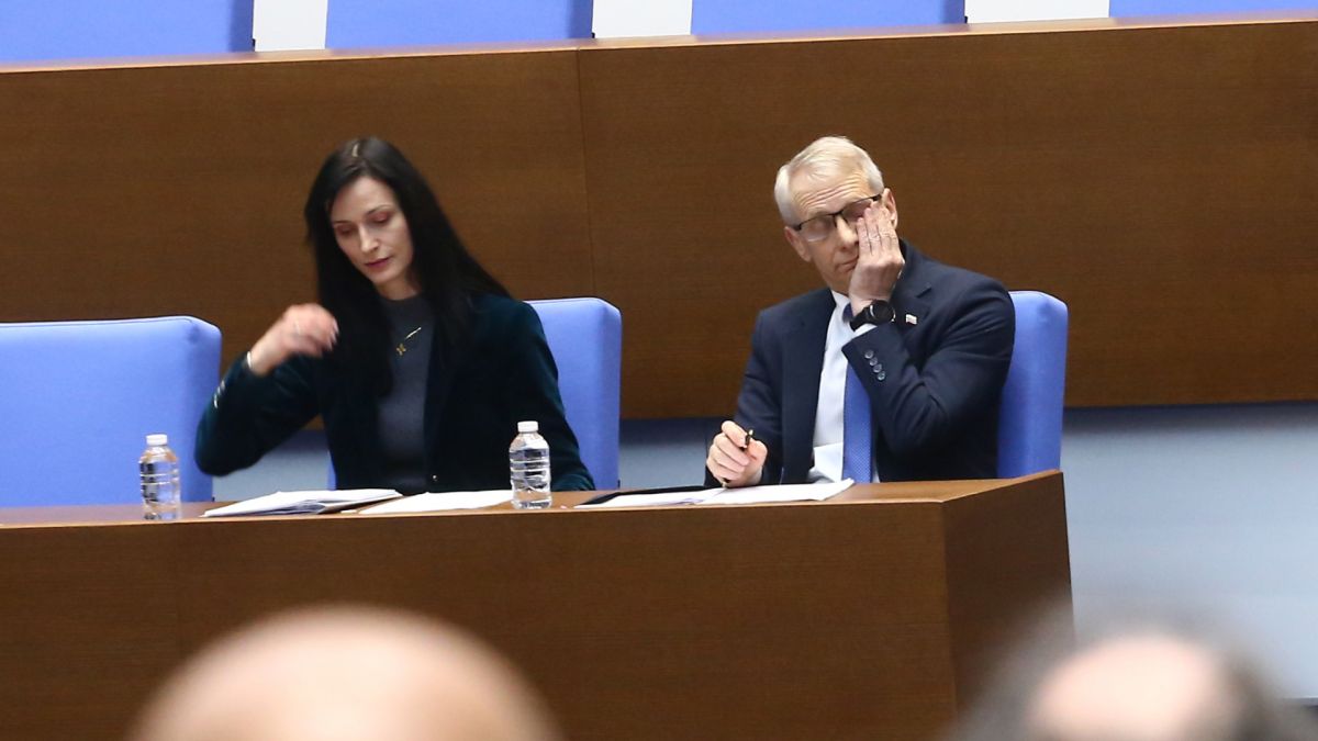 Първан Симеонов хвърли бомба: Пълен мандат на сглобката при това условие