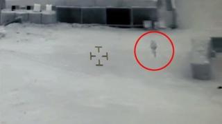 "Медузообразно" НЛО кръжи над военна база на САЩ ВИДЕО 