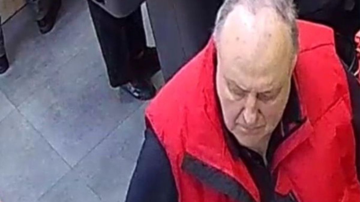 Пловдивчанин забрави тлъста сума в магазина, този мъж я сви, но ще мине метър, ако... СНИМКА 