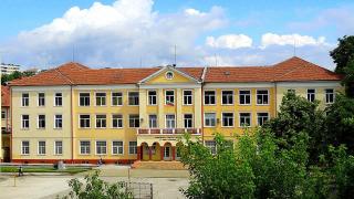 Келеши помляха класна стая в Габрово, директорката шокира с коментара си