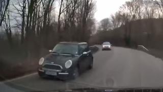 "Миндил" спретна бясна гонка с ченгета във Варна ВИДЕО