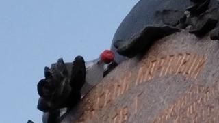 Карлово изригна след тази брутална гавра с паметника на Левски СНИМКИ 