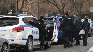 Кървава баня в градския парк на Добрич! Гъмжи от полиция