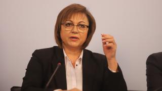 Нинова захапа Радев за партията му, каза страхува ли се от Ваня Григорова