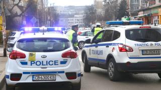 Бесен полицейски екшън в Сандански заради фаталните Валентина и Виктория