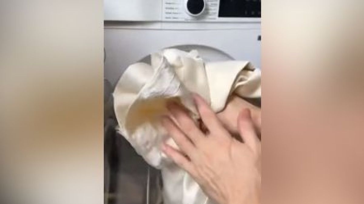 Цял живот сме прали пердетата неправилно, а цаката е… СНИМКИ