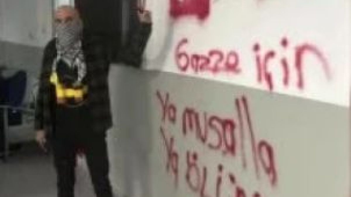 Въоръжените похитители, вдигнали на крак полицията в Истанбул, с шокиращ ход 