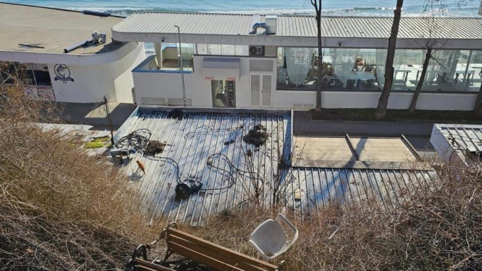 Грозна вандалска проява потресе варненци СНИМКА