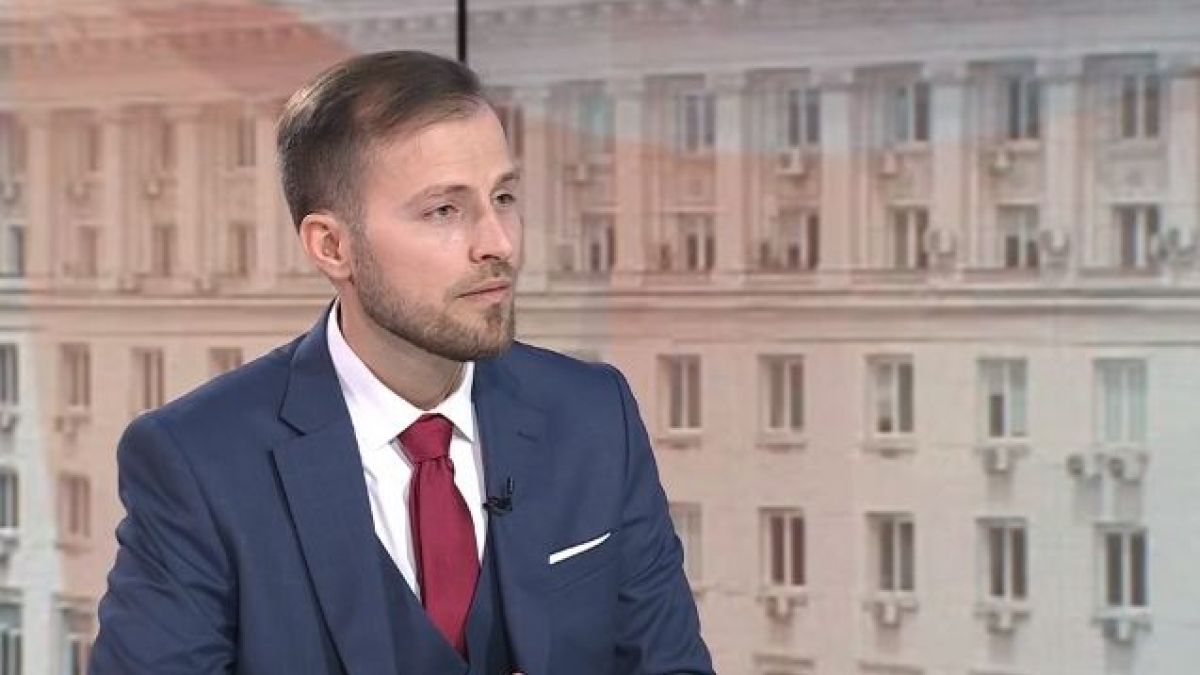 Искрен Митев показа лицето си след мелето в парламента, готви нещо лошо на "човека с прякора" 