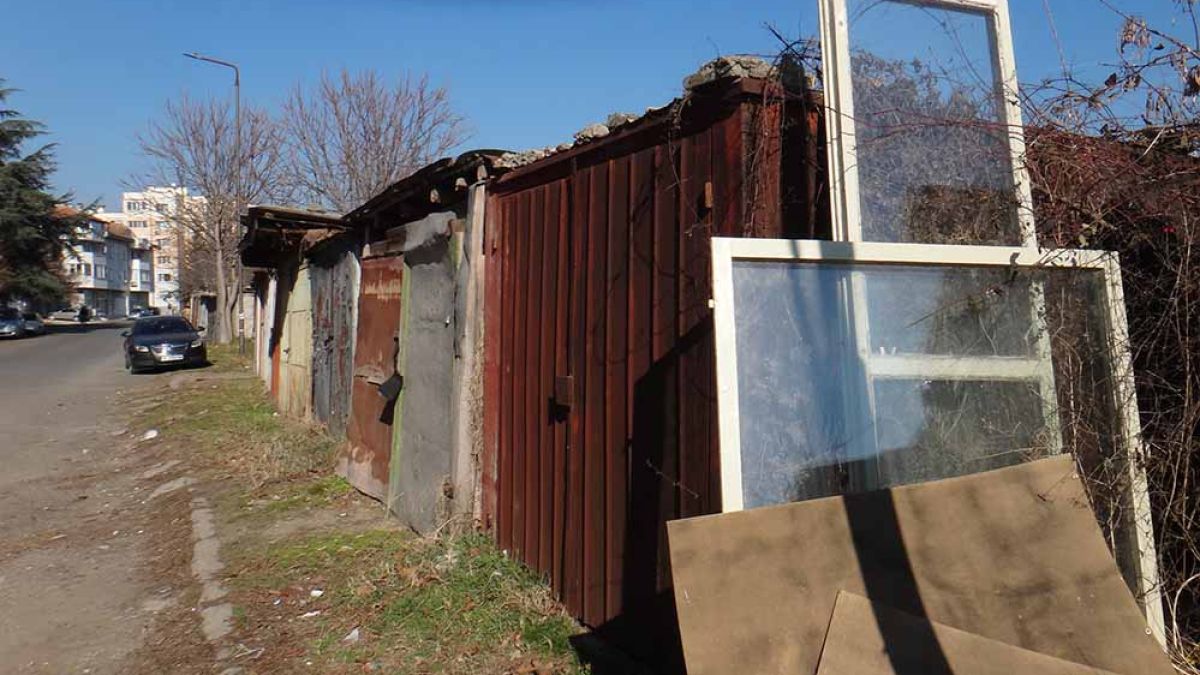 Потресаващи СНИМКИ от Кърджали изобличиха еманацията на прехода