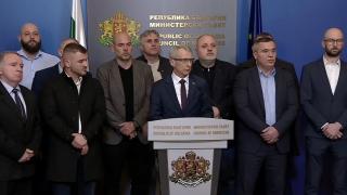 Денков с голяма новина за губещите зърнопроизводители ВИДЕО