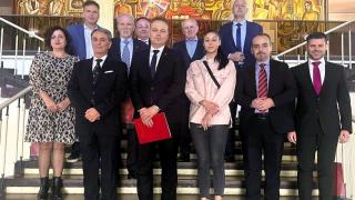 Проф. Пламен Моллов стана председател на новия Съвет на настоятелите на УХТ