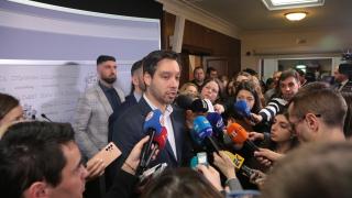 Драма в ПП-ДБ-СС в СОС! Бонев цепи триумвирата, обвини партньорите си в...