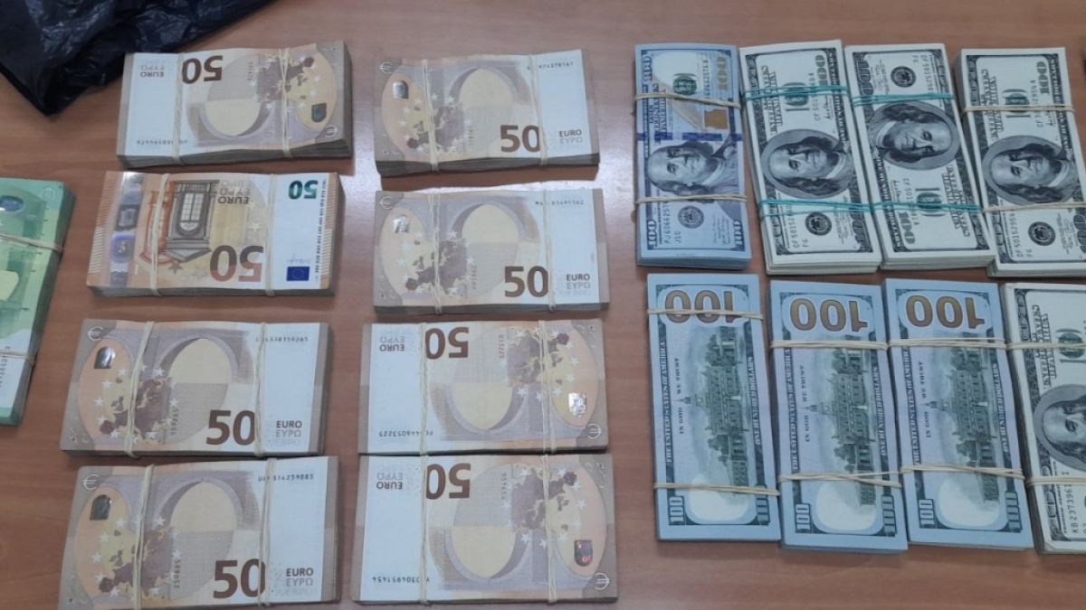 Митничарите в Русенско броят близо 300 бона и цъкат с език