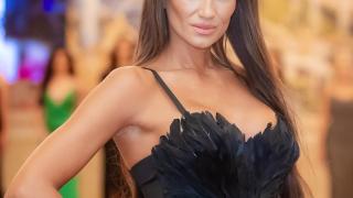 Броени часове след обира Виктория Джумпарова показа... СНИМКИ