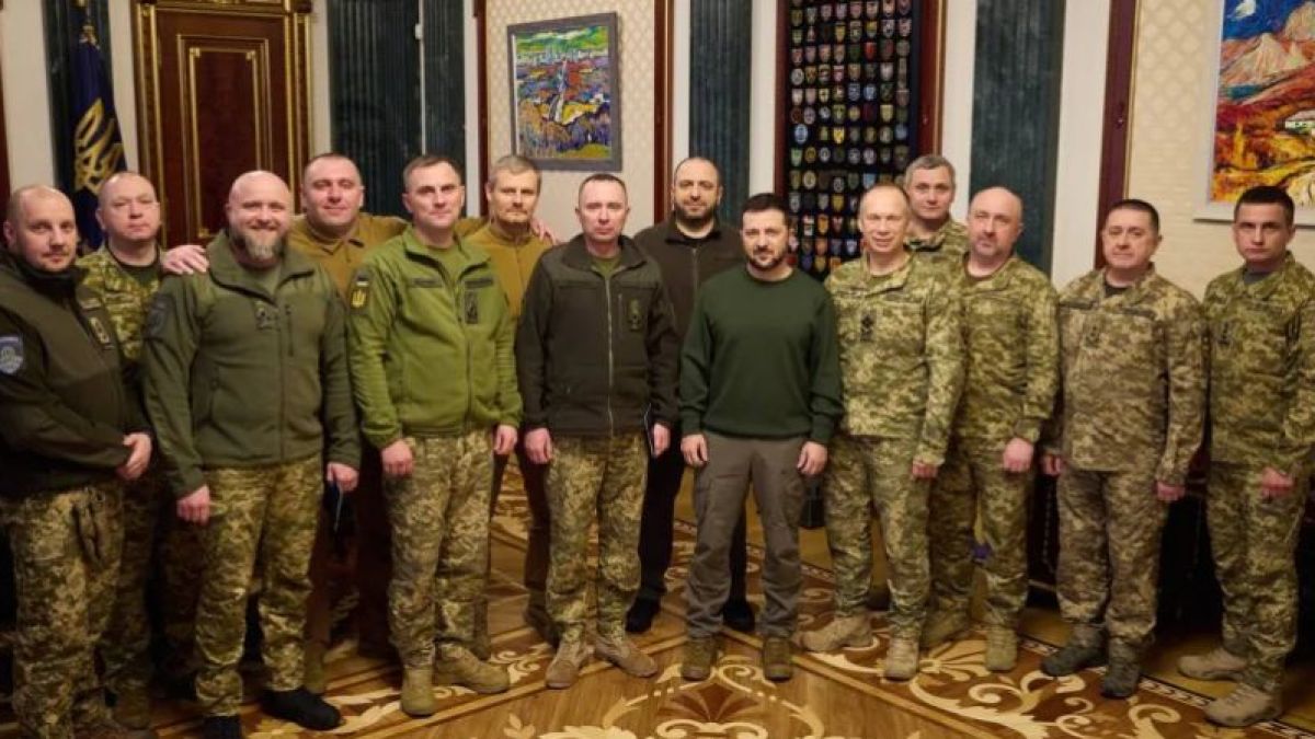 Кои са те? Зеленски извърши безпрецедентна кадрова рокада по върховете на ВСУ! ВИДЕО
