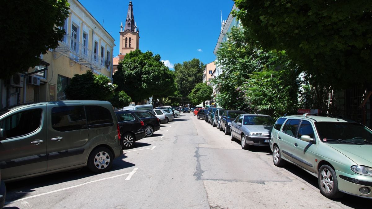 Всички се чудят кой е Филип и що за потомствен аристократ е СНИМКА